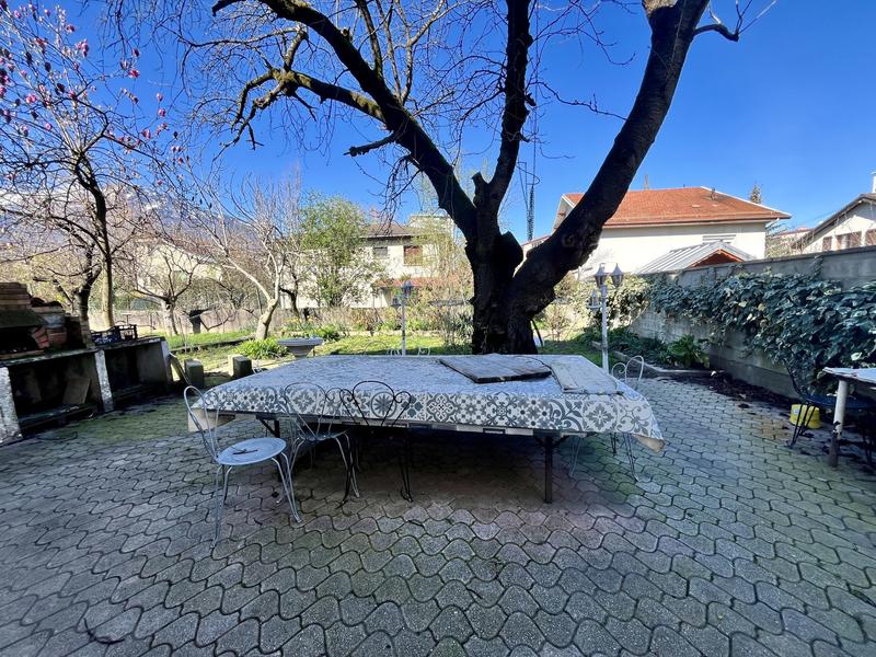 Maison - 162 m² - 7 pièces