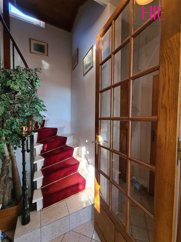 Maison - 100 m² - 6 pièces