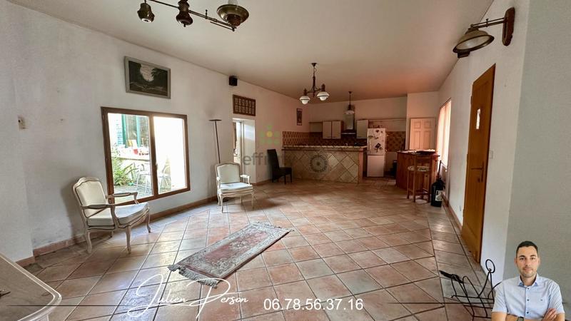 Maison - 205 m² - 5 pièces