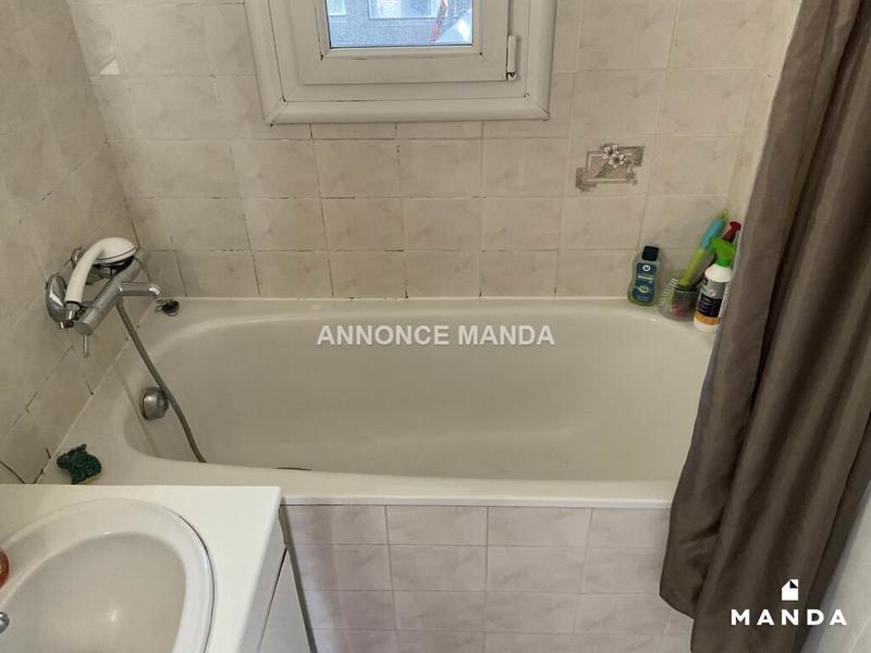 Chambre - 9 m² - 4 pièces