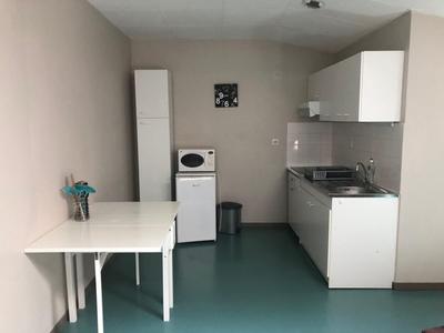Appartement - 80 m² - 3 pièces