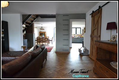Maison - 220 m² - 4 pièces