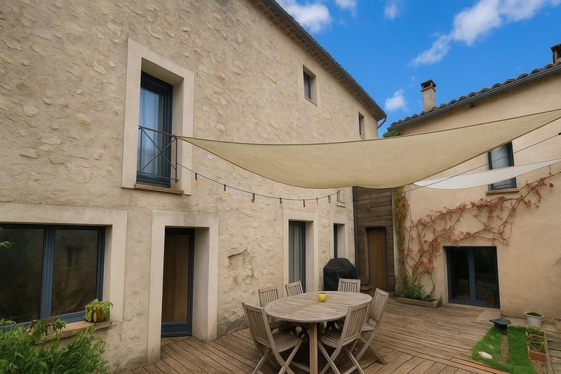 Maison de village - 220 m² - 10 pièces