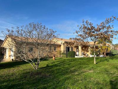 Maison - 141 m² - 7 pièces