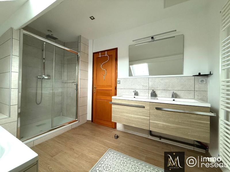 Maison - 113 m² - 6 pièces