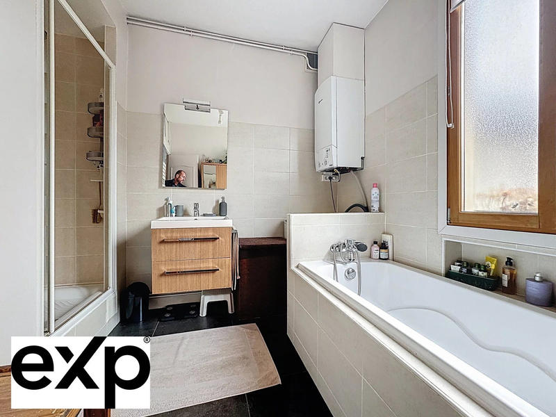 Maison - 170 m² - 8 pièces