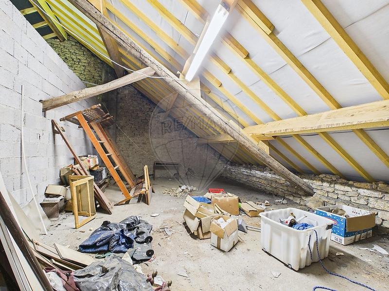 Maison - 280 m² - 7 pièces