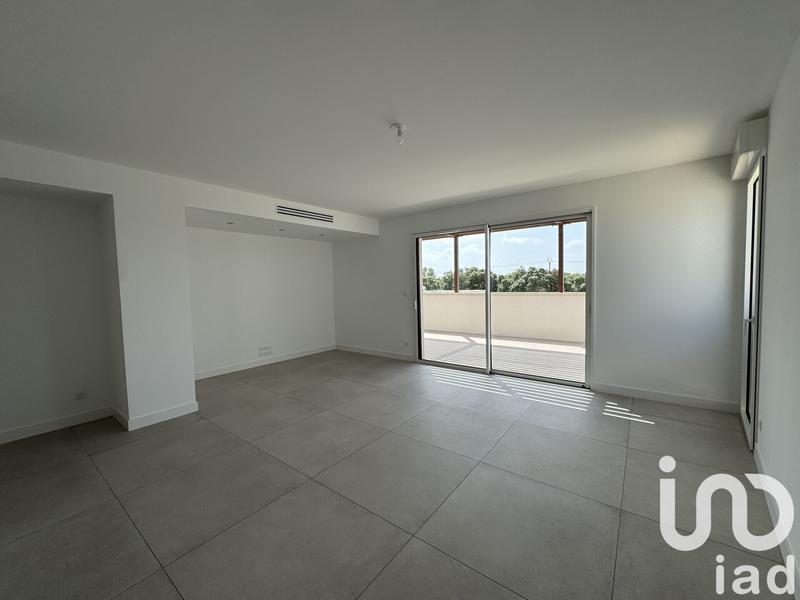 Appartement - 90 m² - 3 pièces