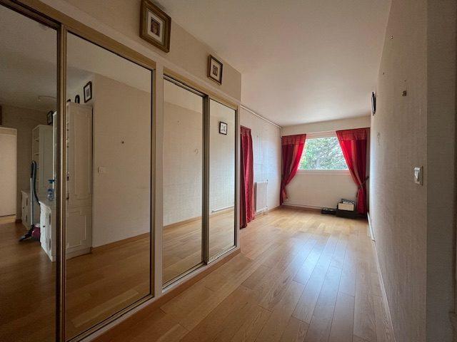 Appartement - 96 m² - 4 pièces