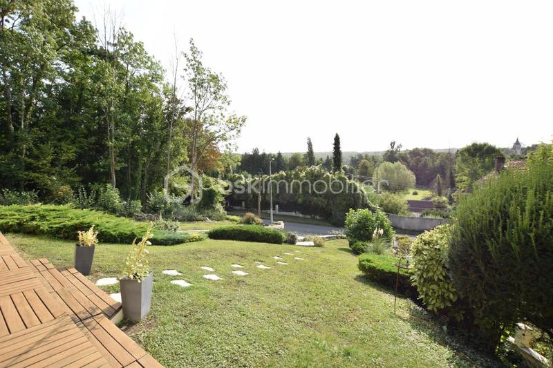 Maison - 130 m² - 6 pièces