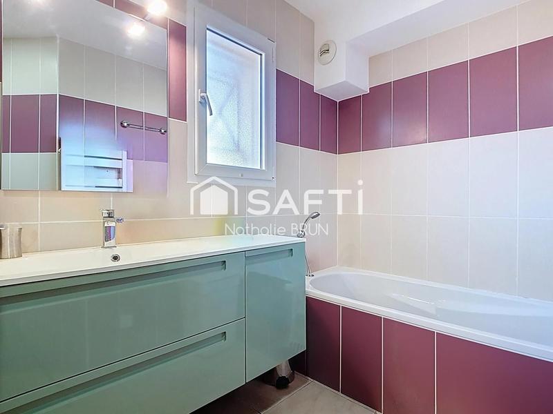 Appartement - 70 m² - 3 pièces