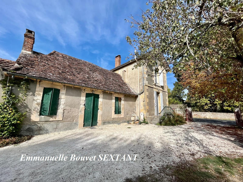 Maison - 180 m² - 8 pièces