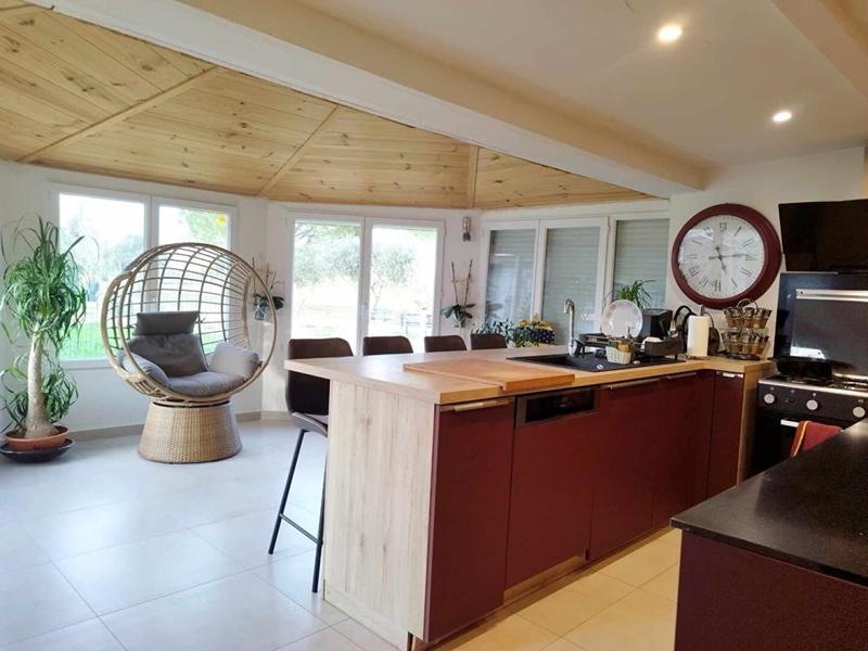 Maison - 303 m² - 9 pièces