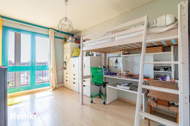 Appartement - 94 m² - 4 pièces