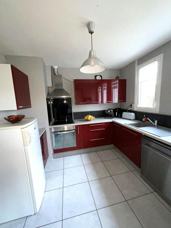 Maison - 93 m² - 5 pièces