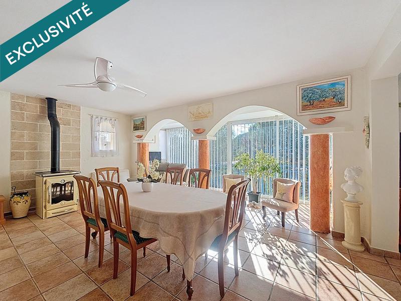 Maison - 182 m² - 7 pièces