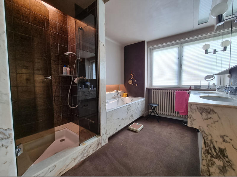 Maison - 143 m² - 6 pièces