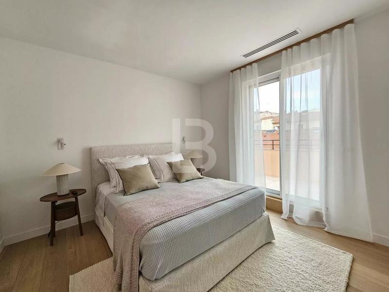 Appartement - 121 m² - 4 pièces