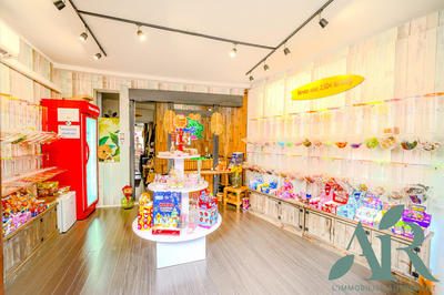 Fonds de commerce - Magasins - 32 m²