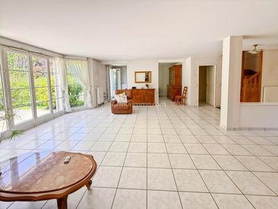 Maison - 170 m² - 6 pièces