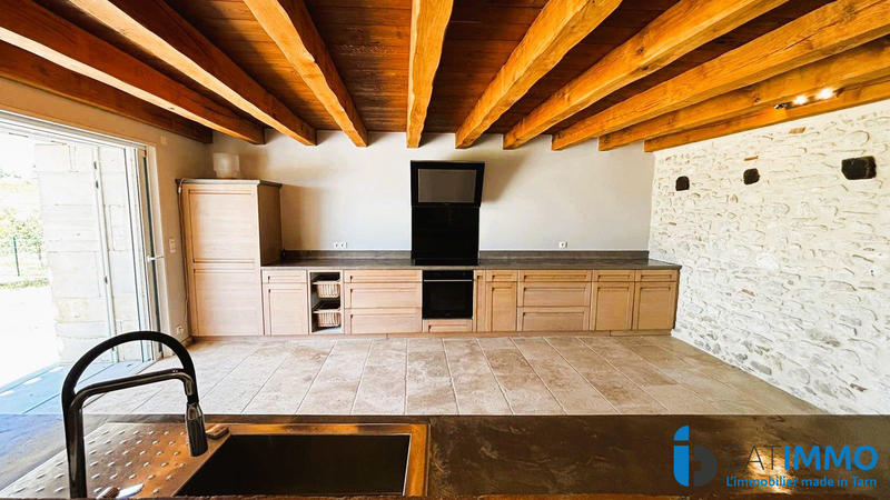 Maison - 308 m² - 8 pièces