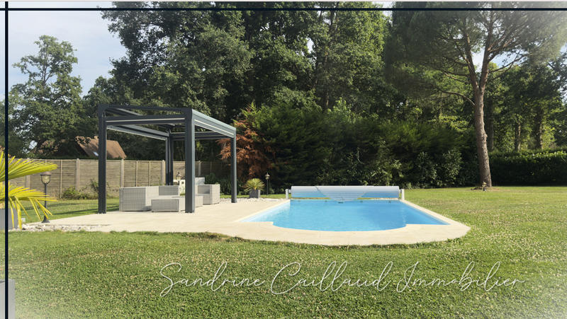 Maison - 165 m² - 6 pièces