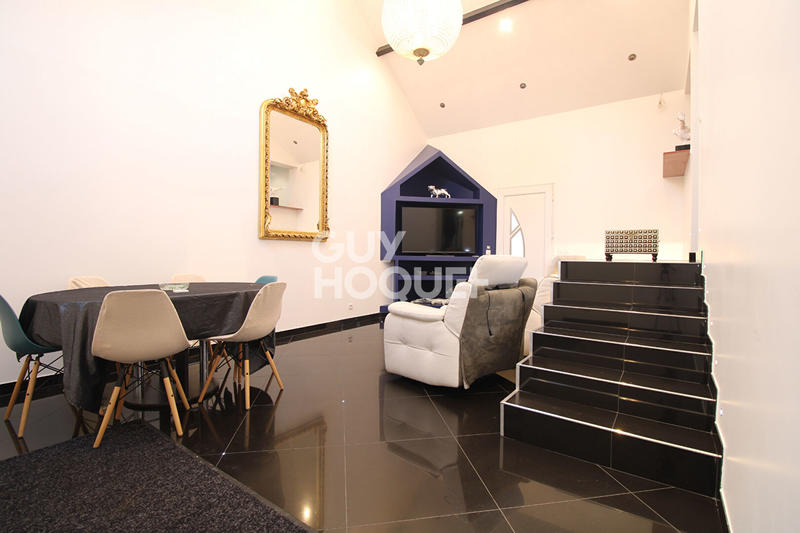 Maison - 90 m² - 5 pièces