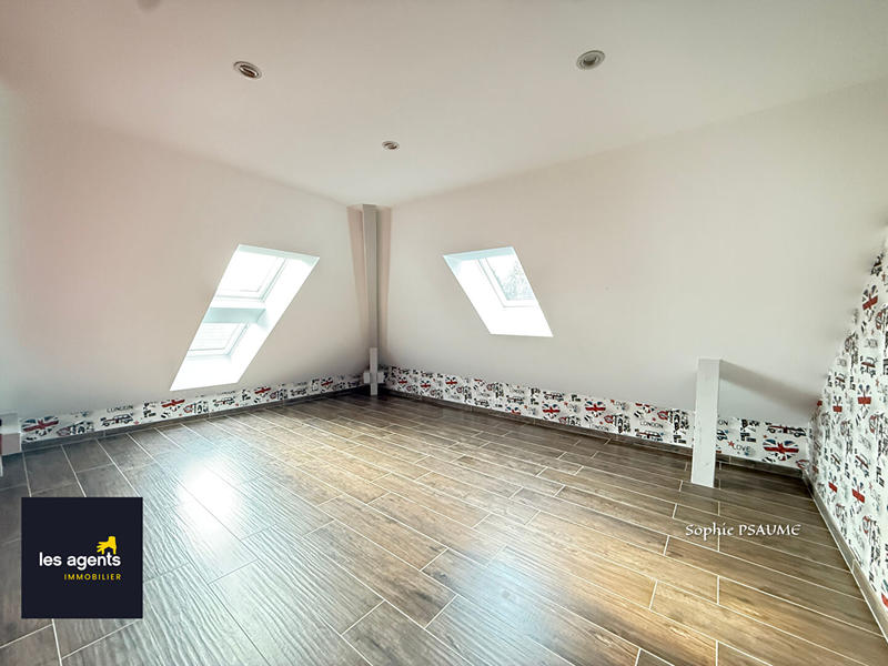 Maison - 260 m² - 9 pièces