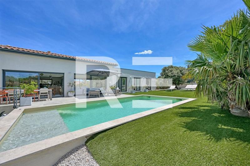 Maison - 167 m² - 6 pièces