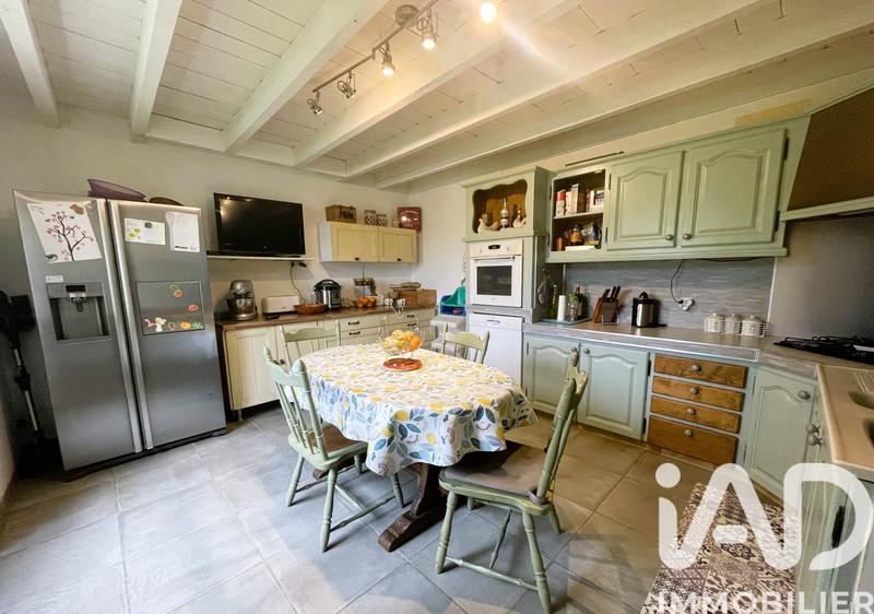 Maison - 282 m² - 8 pièces