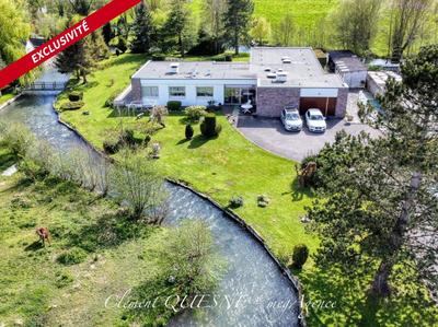 Maison - 246 m² - 7 pièces