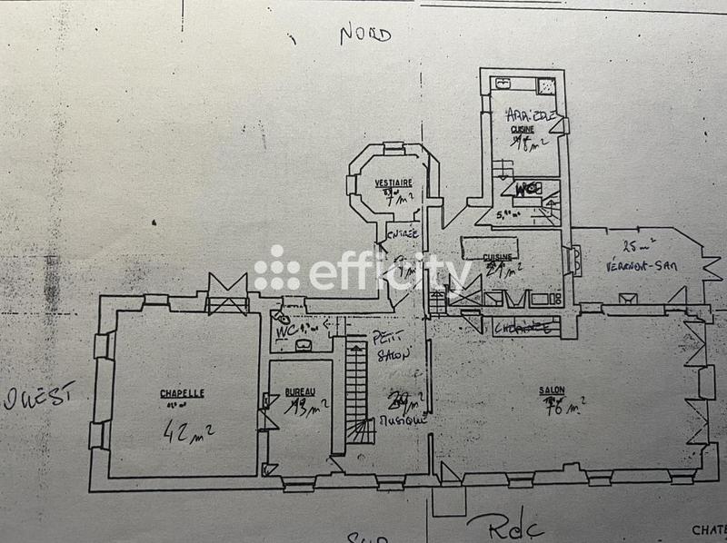 Maison - 434 m² - 10 pièces