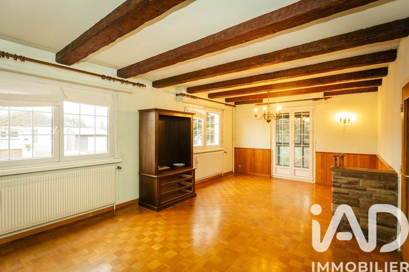 Maison - 219 m² - 8 pièces