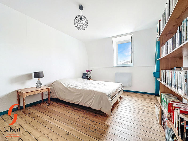 Maison - 255 m² - 9 pièces