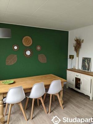 Chambre - 11 m² - 1 pièce