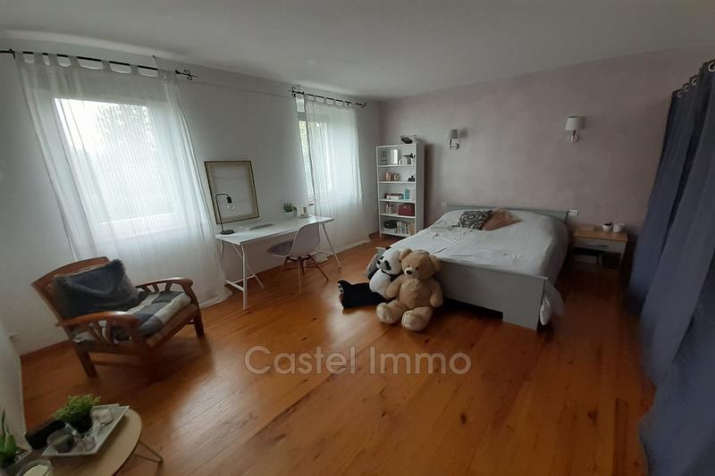 Maison - 217 m² - 13 pièces