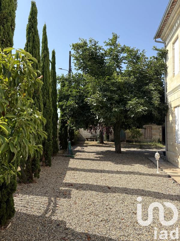 Maison - 220 m² - 7 pièces