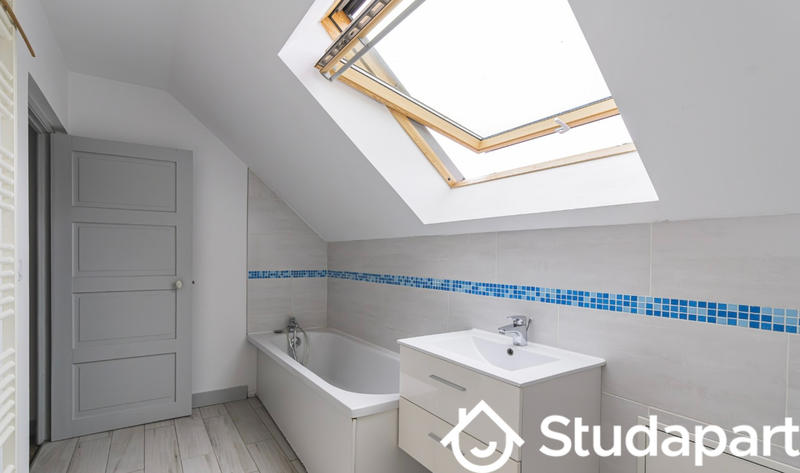 Maison - 102 m² - 4 pièces