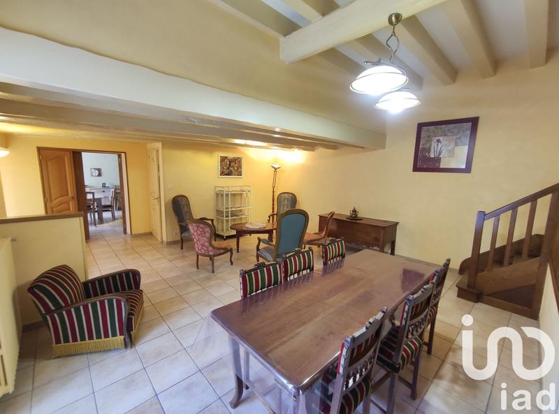 Maison - 228 m² - 8 pièces