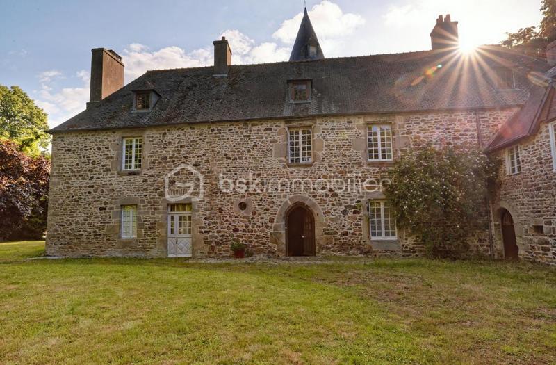 Manoir - 300 m² - 16 pièces