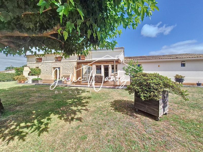 Maison - 170 m² - 6 pièces