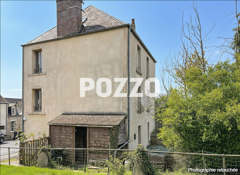 Maison - 180 m² - 9 pièces