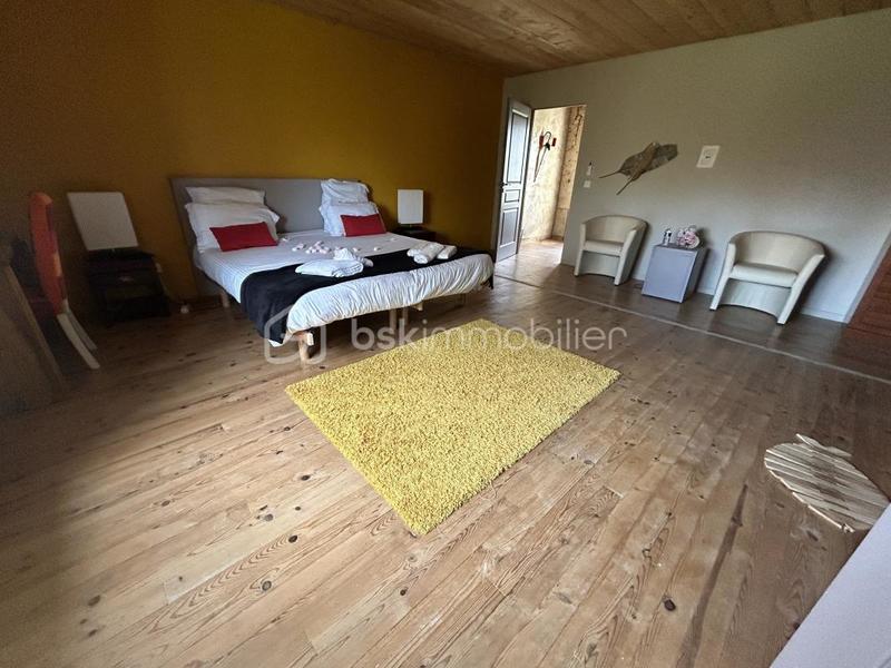 Château - 897 m² - 16 pièces