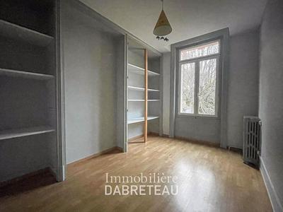 Appartement - 131 m² - 4 pièces
