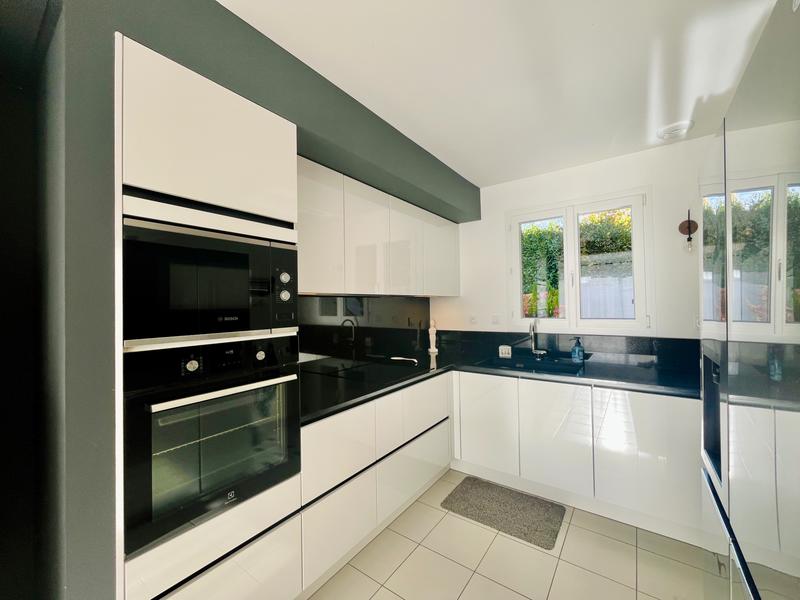 Maison - 108 m² - 6 pièces