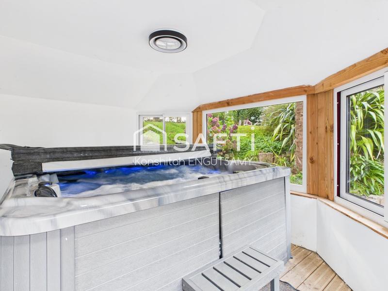 Maison - 124 m² - 6 pièces