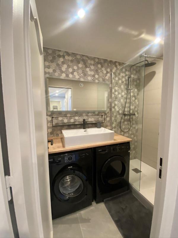 Appartement - 65 m² - 5 pièces