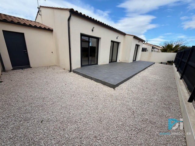 Villa - 100 m² - 5 pièces