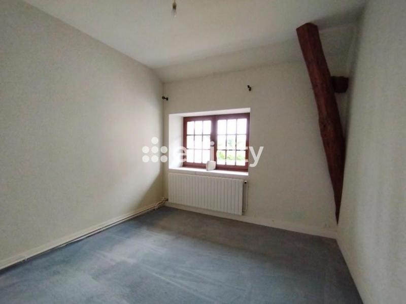 Maison - 256 m² - 8 pièces