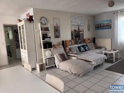 Villa - 90 m² - 4 pièces